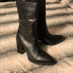 Steven by Steve Madden black leather size 6